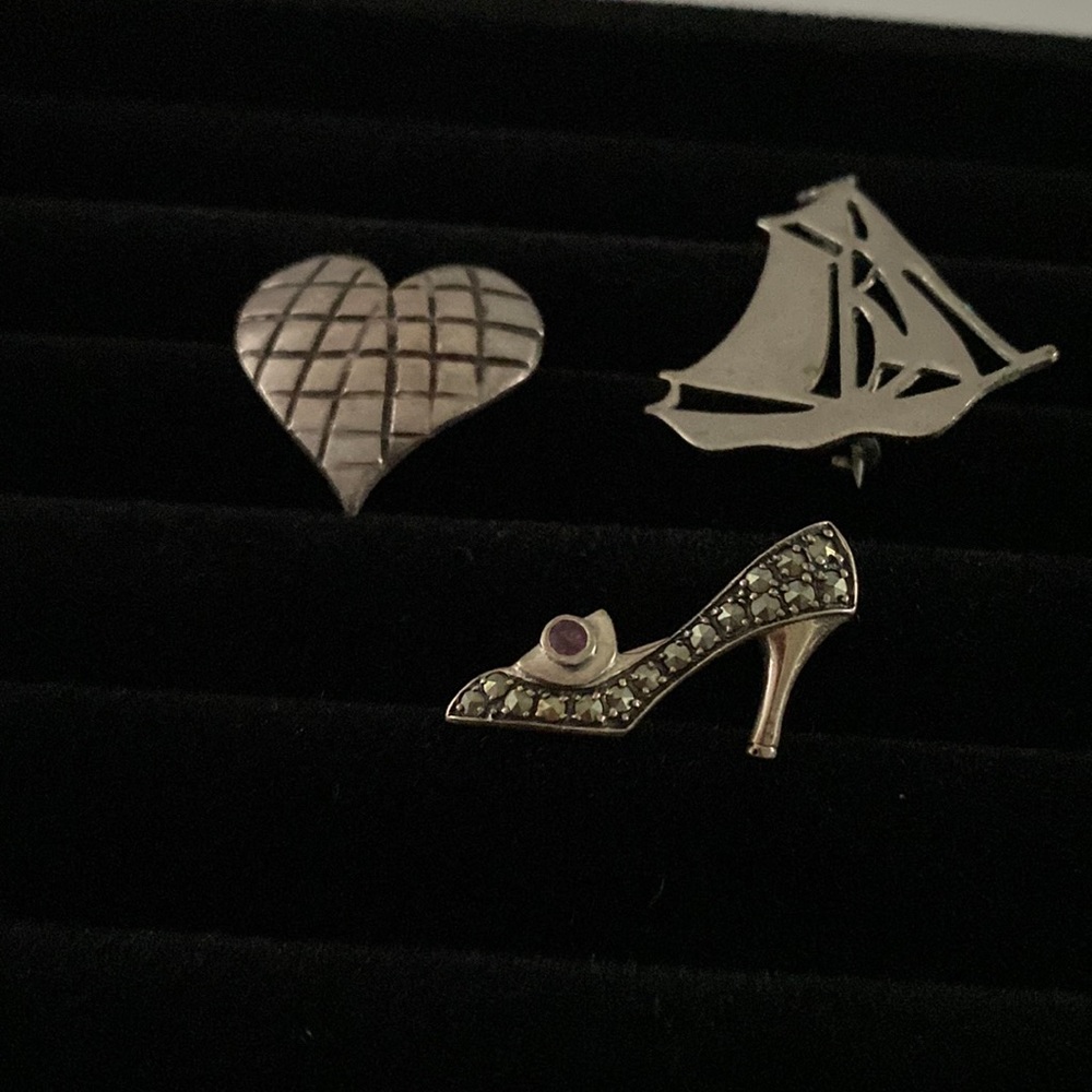 Vintage set of 3 brooches